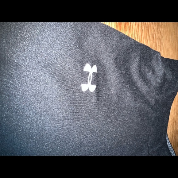 Womens under armour capris - Picture 2 of 5